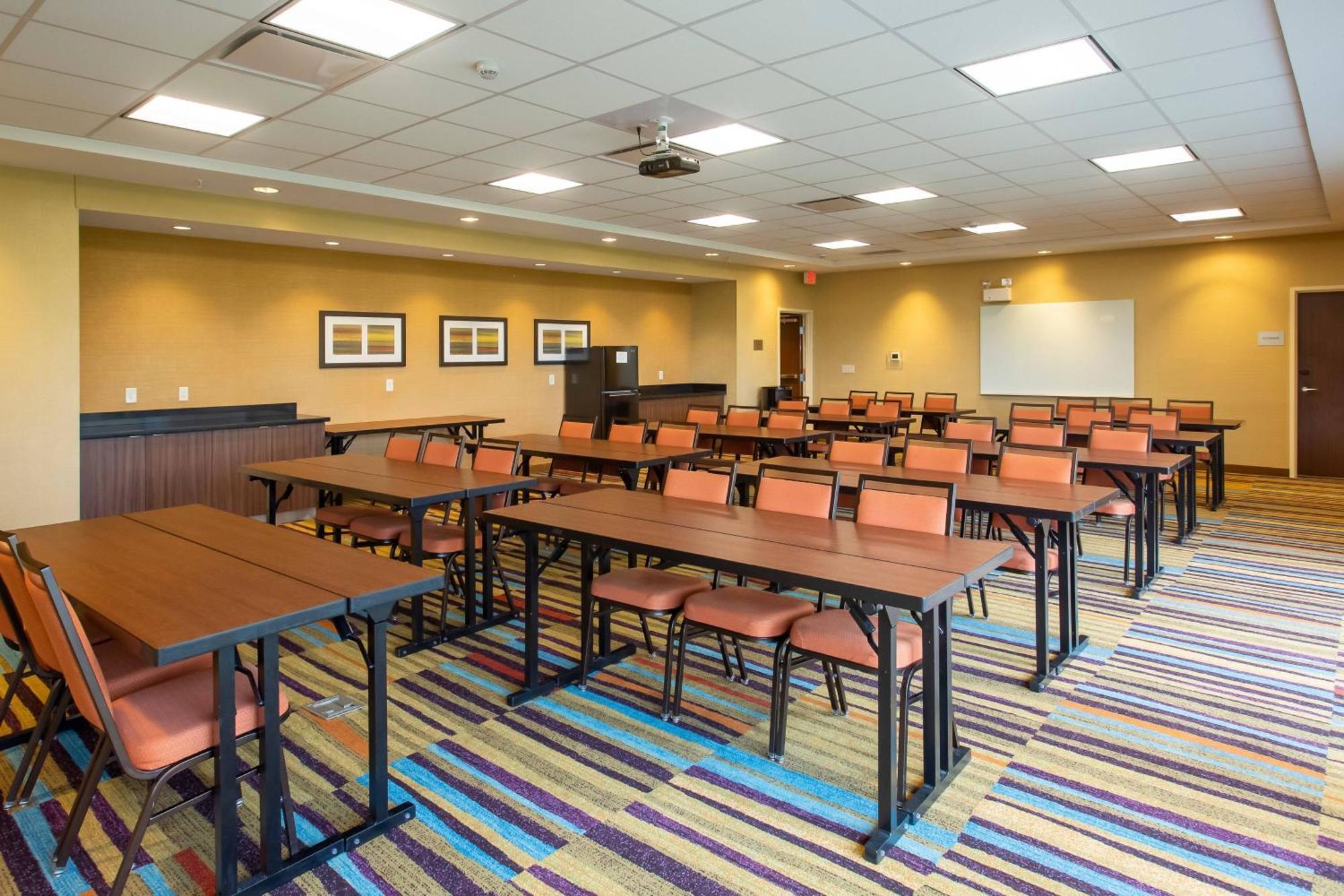 Fairfield Inn & Suites By Marriott Jamestown Ngoại thất bức ảnh